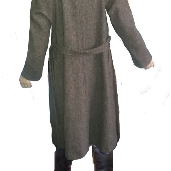 100% Wool Coat by David Makofsky - Picture 5 of 10